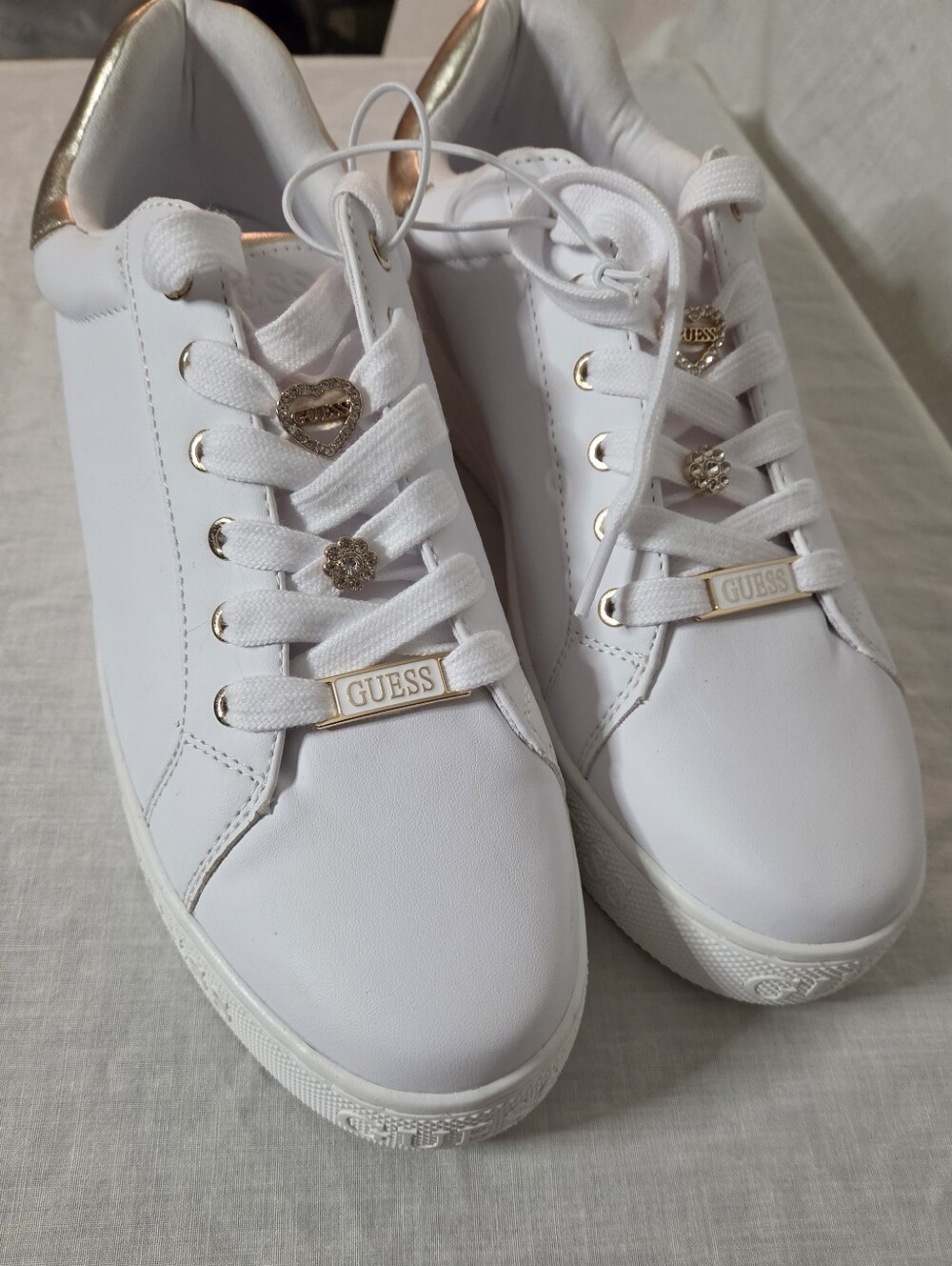 GUESS White Lace-Up Sneakers with Gold Accents